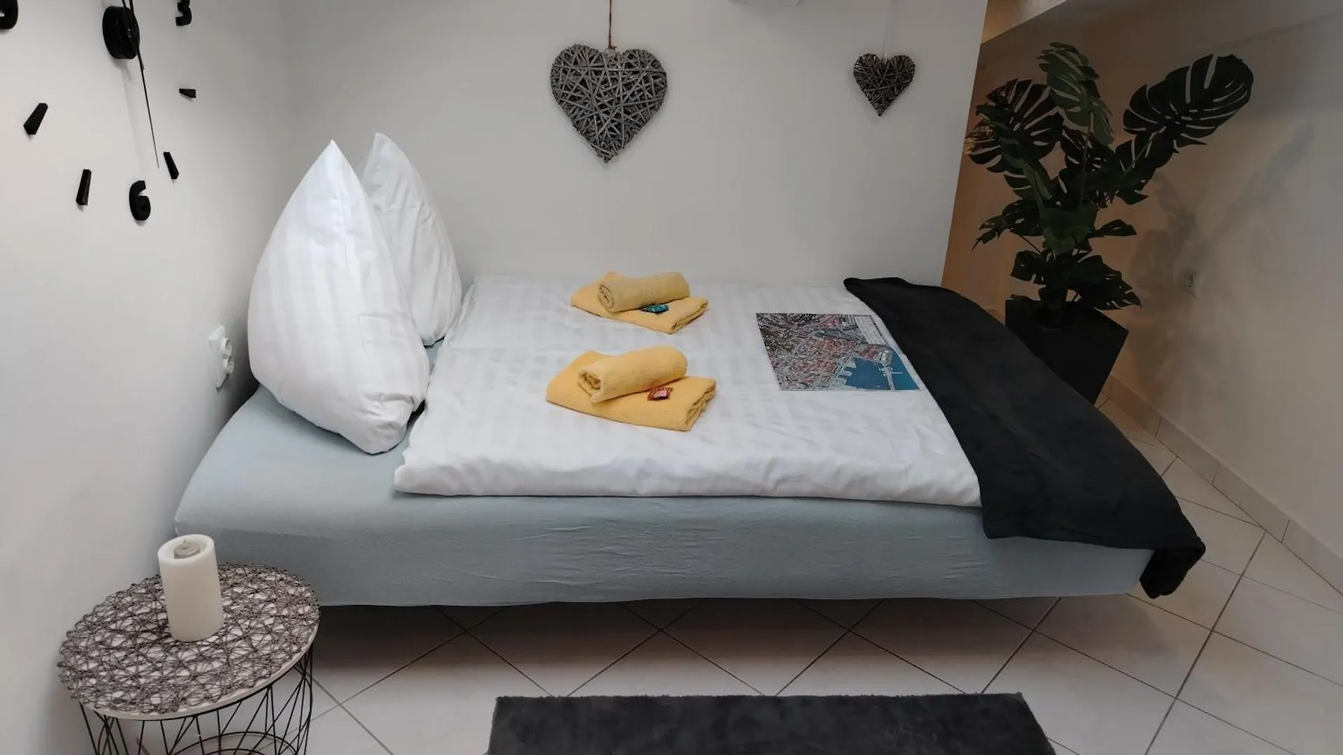 Apartments With Wifi Rijeka - 24397